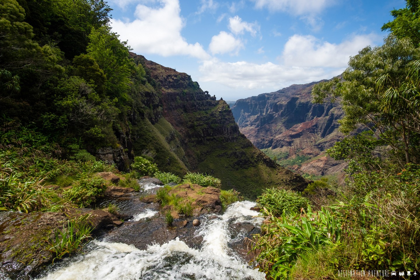 Une mémorable randonnée dans le Grand Canyon du Pacifique à Hawaii