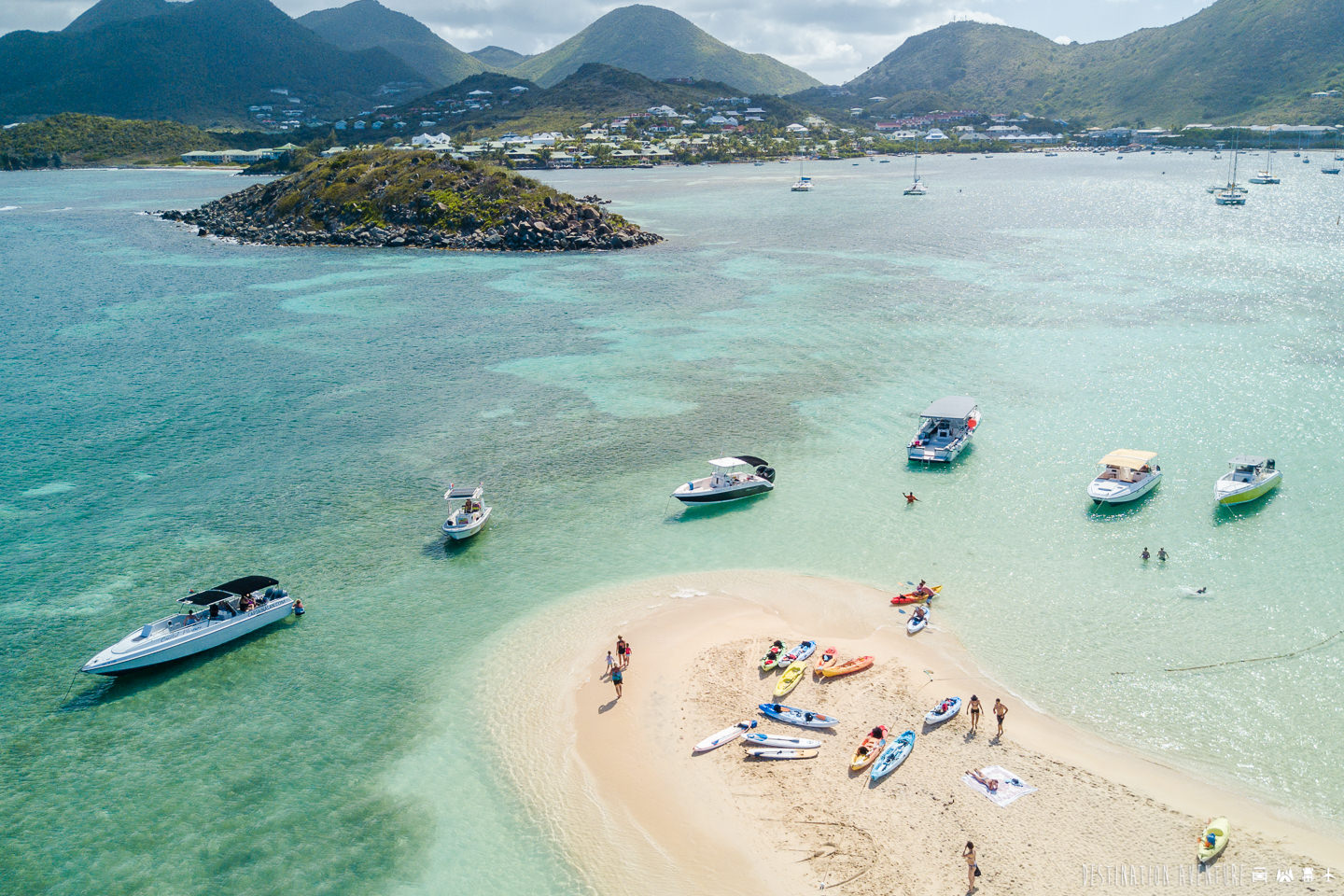 Boat trip around St. Maarten to discover beaches and paradisiacal islands